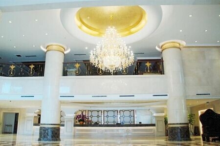 憑祥云鼎國(guó)門大酒店