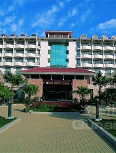 樂(lè)滿(mǎn)地森林度假會(huì)所